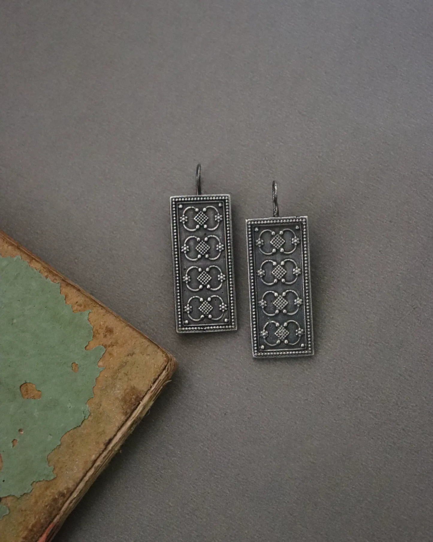 Aashna Earrings
