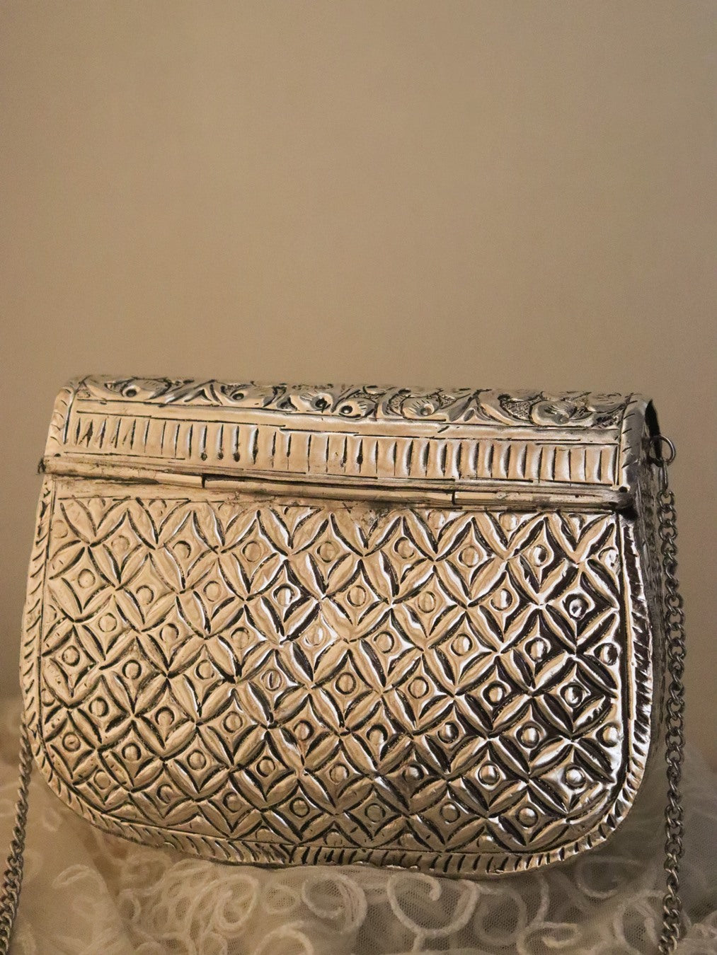 Rajata Metal Clutch