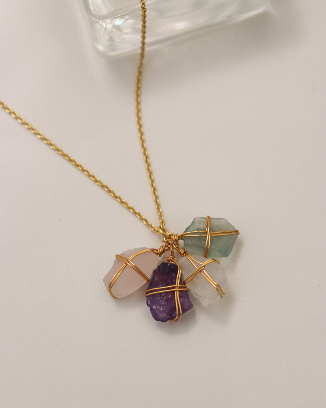 Dimple Short Pendent Necklace