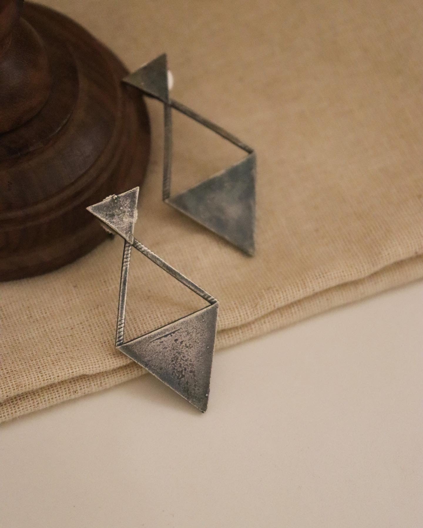 Hima Studs