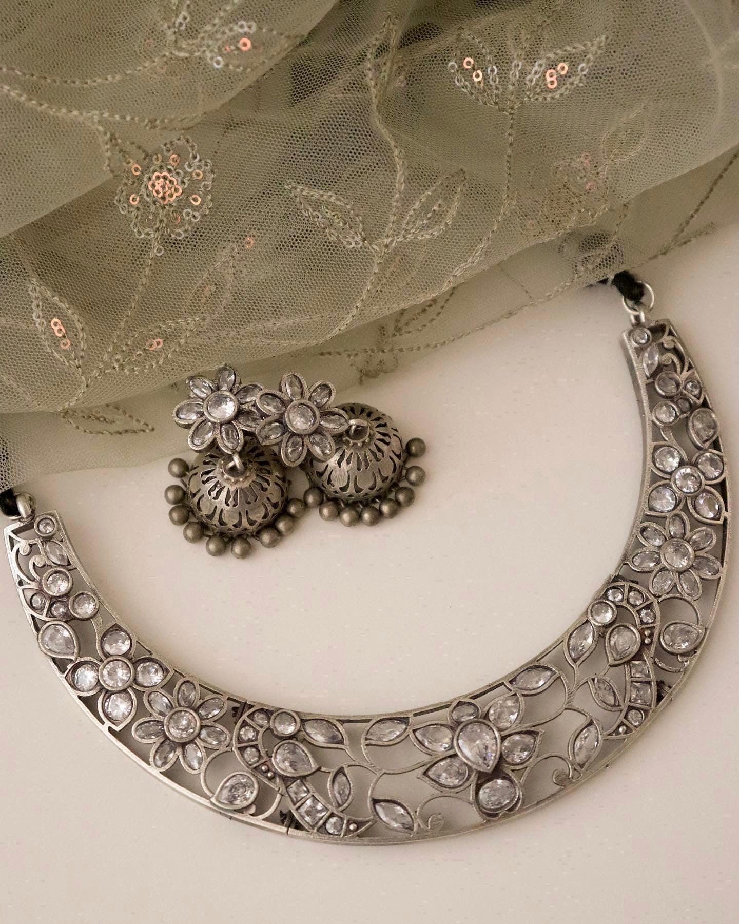 Minal Necklace Set