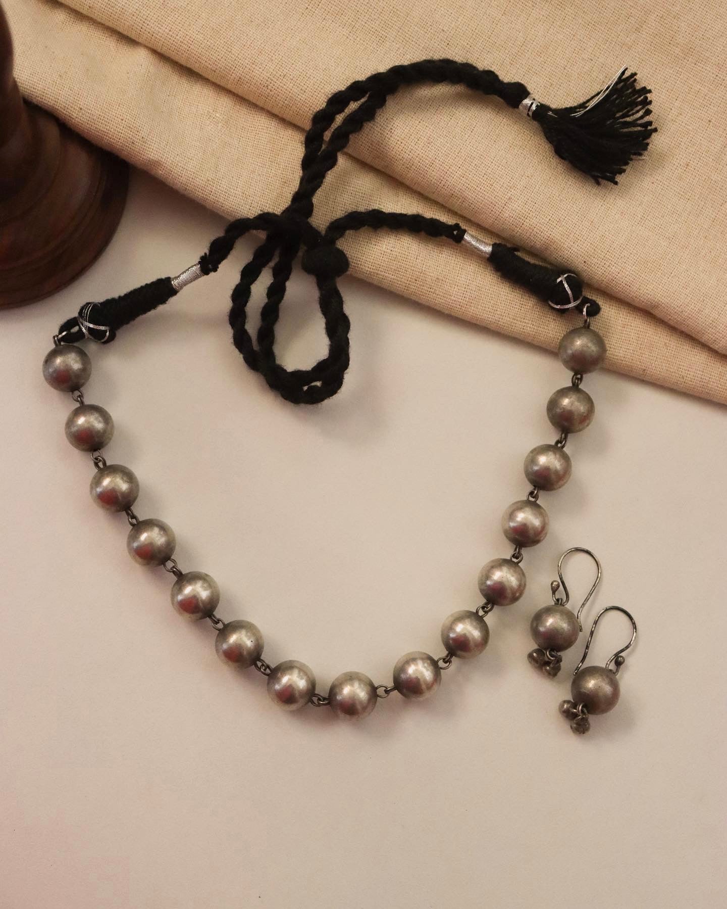 Paaru Necklace Set