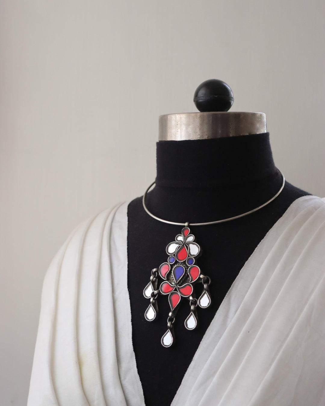 Qeemti Hasli Neckpiece