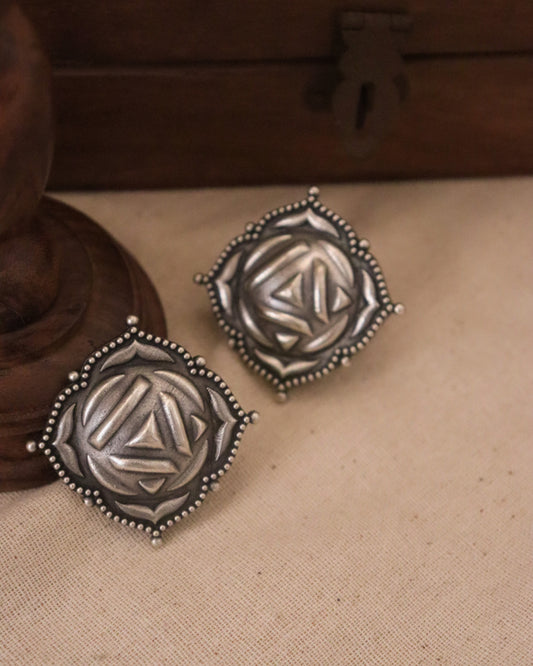 Rubina Studs