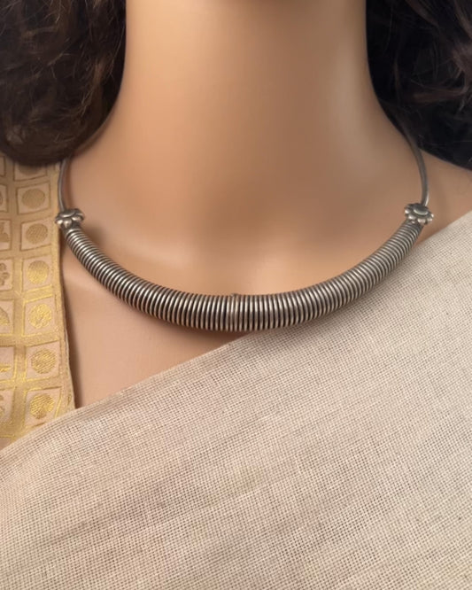 Surabhi Hasuli Neckpiece